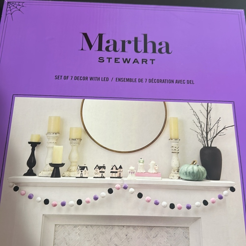 Martha Stewart 7 PC Halloween Set Pink LED Haunted House Ghost & PomPom Garland - Picture 5 of 5